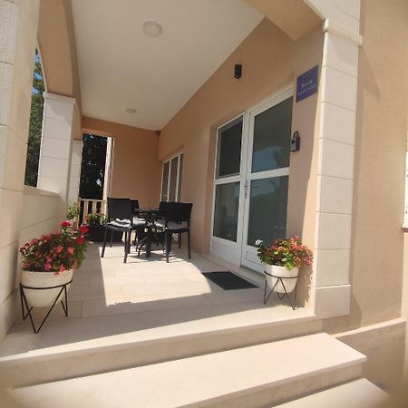 Ivano Apartment Стон Екстериор снимка