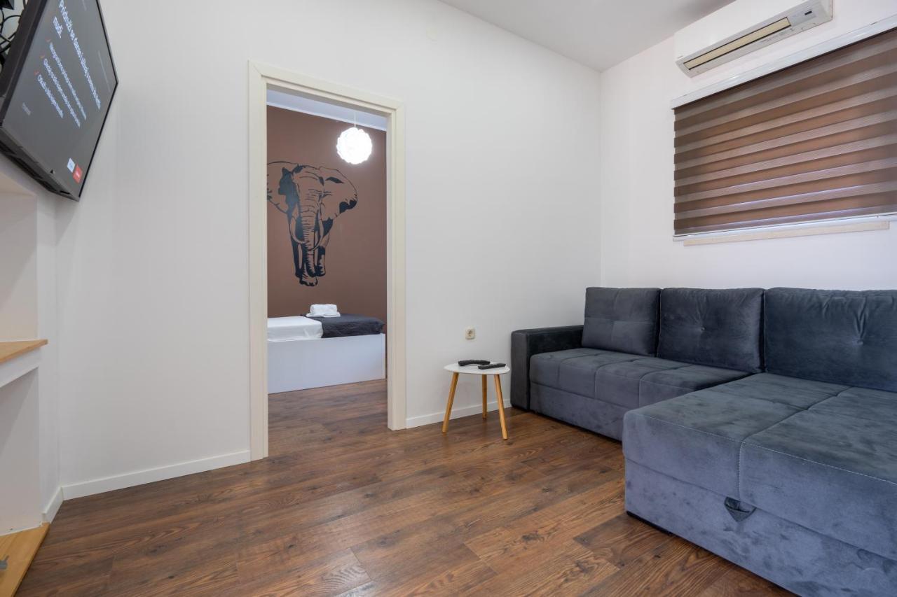Ivano Apartment Стон Екстериор снимка